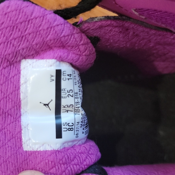 Kids Jordan sneakers - Picture 7 of 7